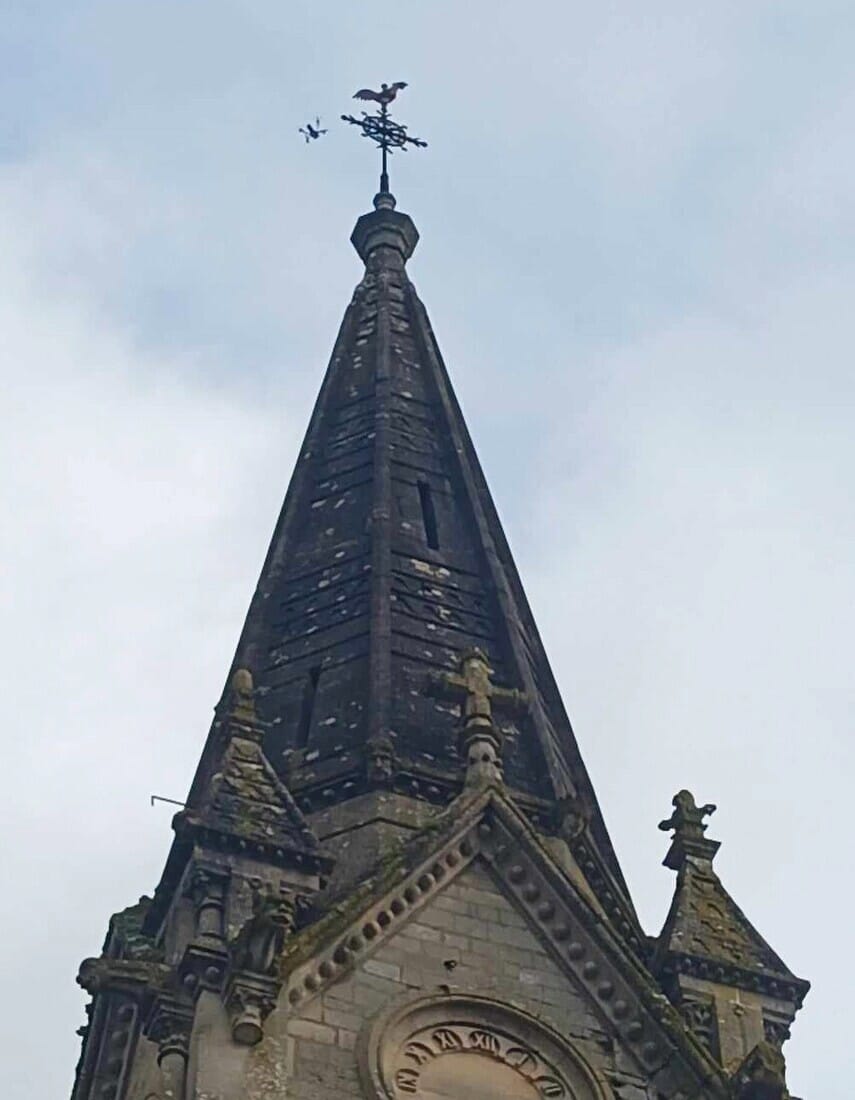 Inspection de clocher d'église